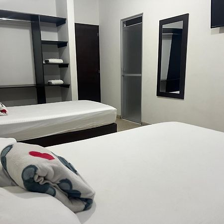 Hotel Marialu Ocaña Esterno foto