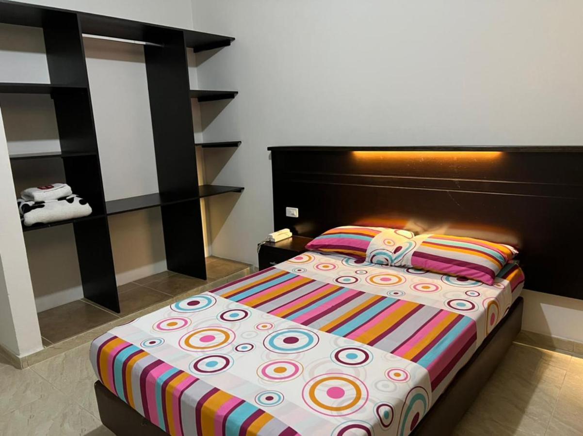 Hotel Marialu Ocaña Esterno foto