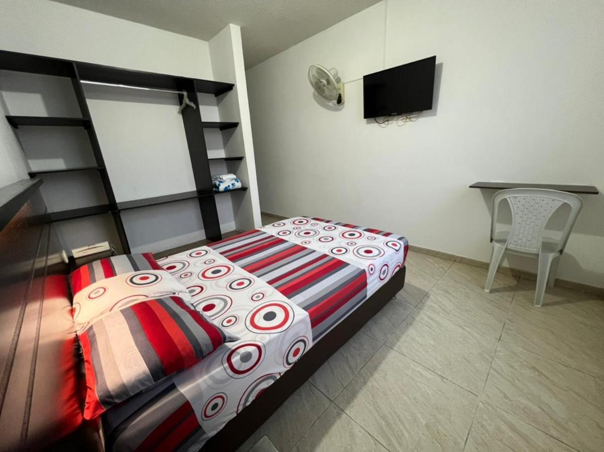Hotel Marialu Ocaña Esterno foto
