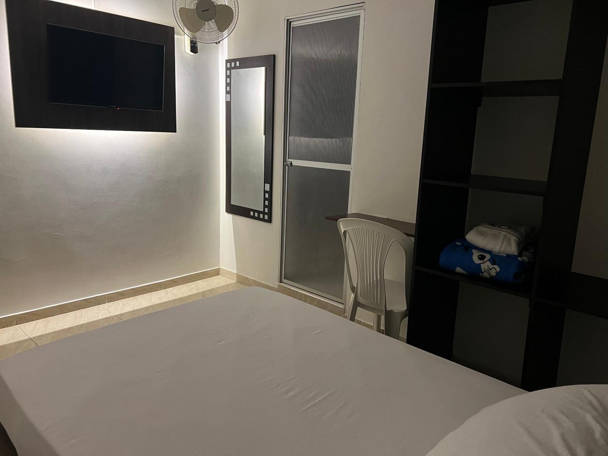 Hotel Marialu Ocaña Esterno foto